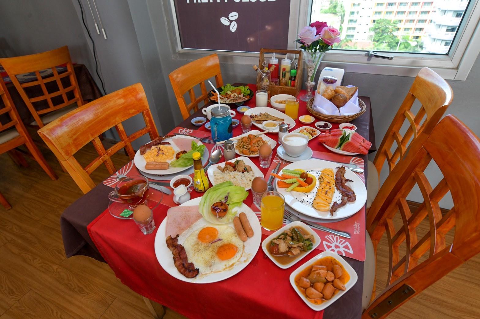Journeyhub Pattaya Central 外观 照片